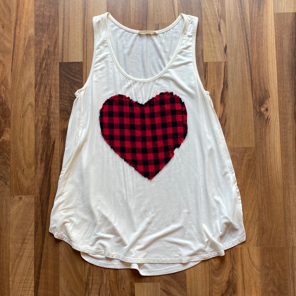 LE LIS Buffalo Plaid Heart Tank, Size Medium in cream.